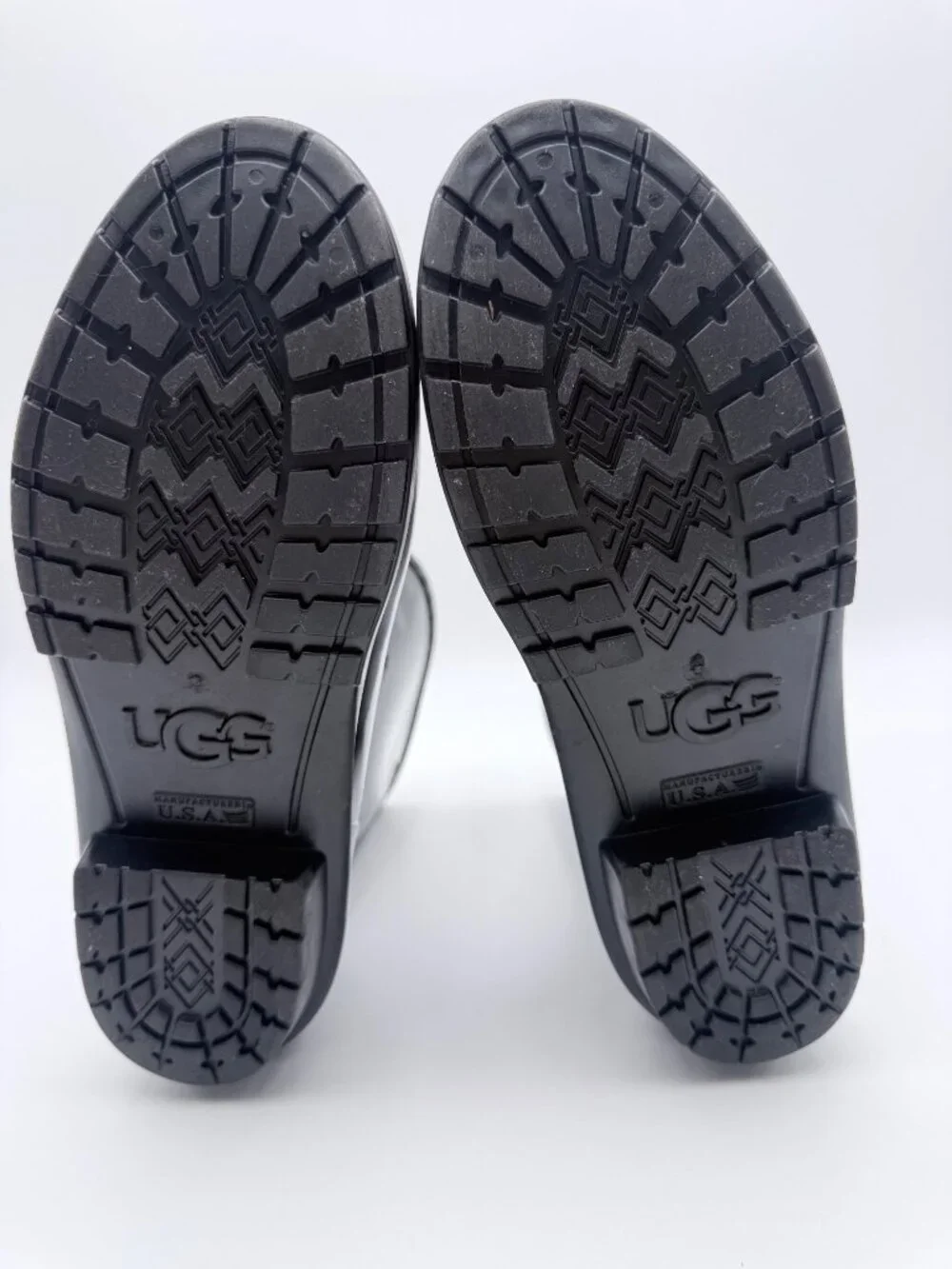 UGG Women’s Black Waterproof Rain Boots  Rubber Sole Mid-Calf Cozy Insole Size 9